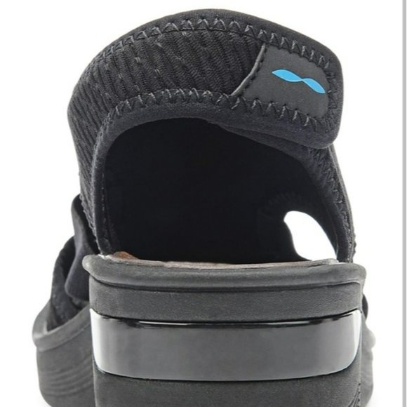 BZees Dream Wedge Sandals -8W - Picture 3 of 7